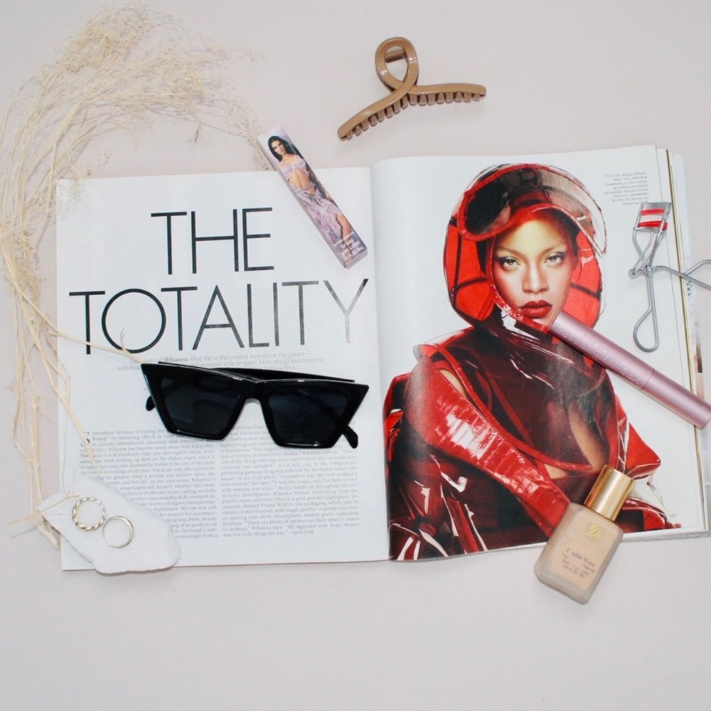 HAILEY BEIBER Cat Eye Sunglasses